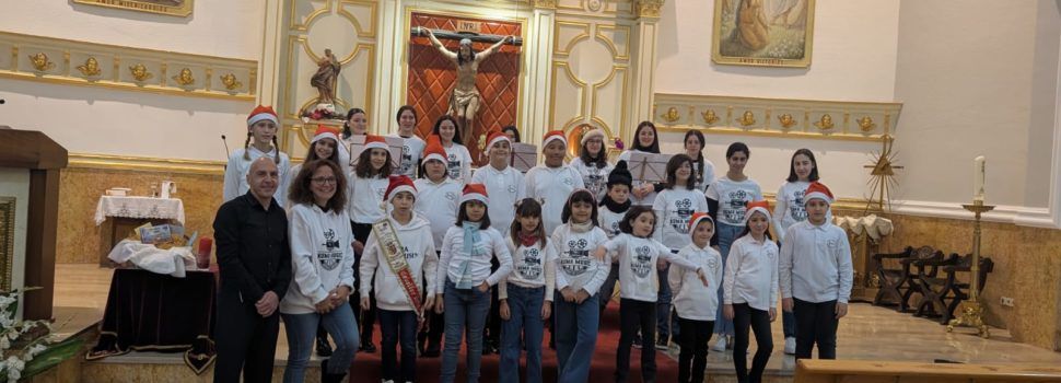 Actuació conjunta de la Coral del CEIP Assumpció i Numa Music