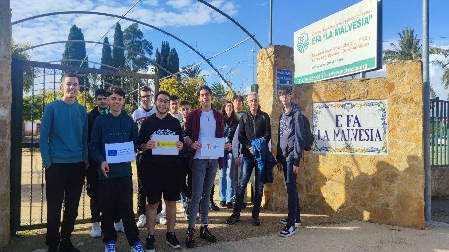 Alumnat de l’Institut Montsià visita València per a iniciar el projecte Urban Tree 5.0