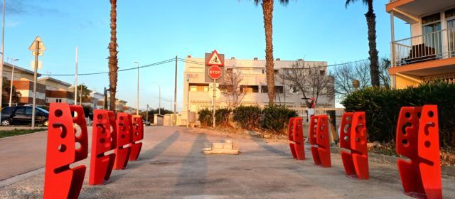 Benicarló instal·la aparcabicis i rentadors gratuïts per a bicicletes per a fomentar la mobilitat sostenible