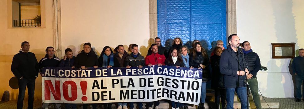 El sector pesquer de les Cases d’Alcanar es manifesta contra les restriccions europees