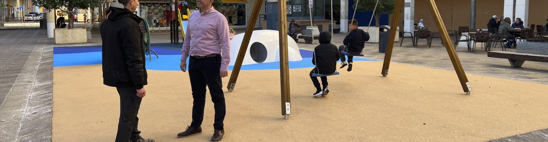 Obres i Serveis finalitza les obres de renovació del parc infantil de la plaça de la Constitució