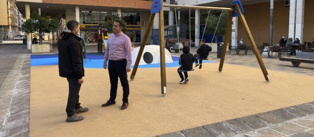 Obres i Serveis finalitza les obres de renovació del parc infantil de la plaça de la Constitució
