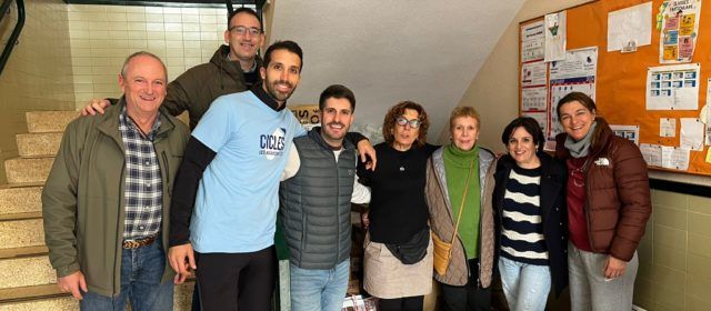 Benicarló entrega el material escolar i les joguines a Algemesí
