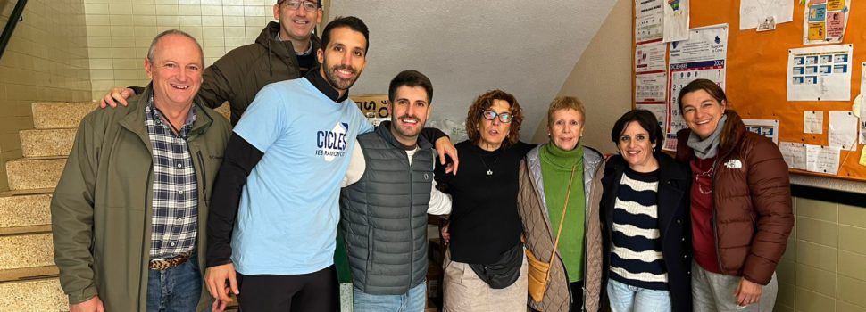 Benicarló entrega el material escolar i les joguines a Algemesí