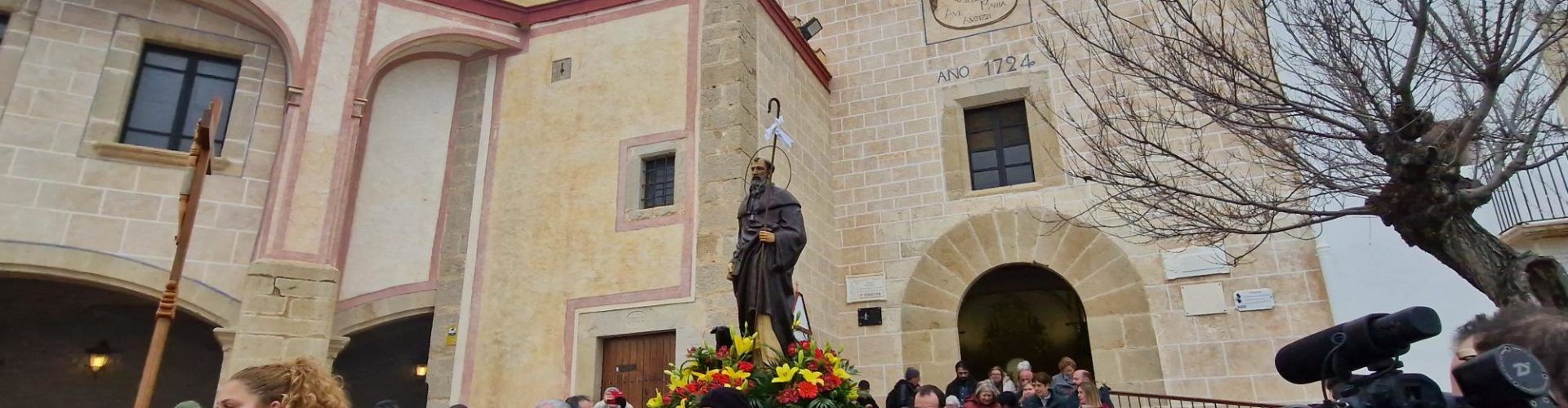 La festa de Sant Antoni a l’ermita, en vídeos i fotos
