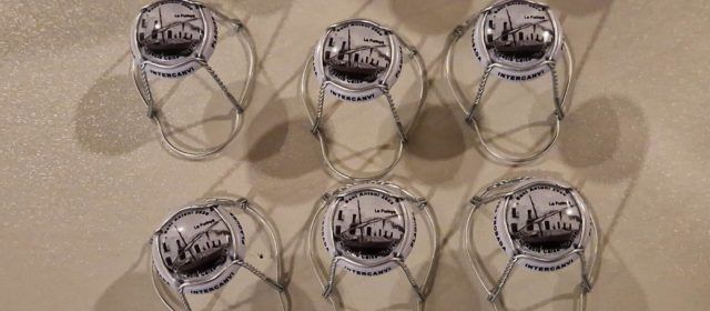 Trobada solidària d’intercanvi de plaques de cava i taps de cervesa