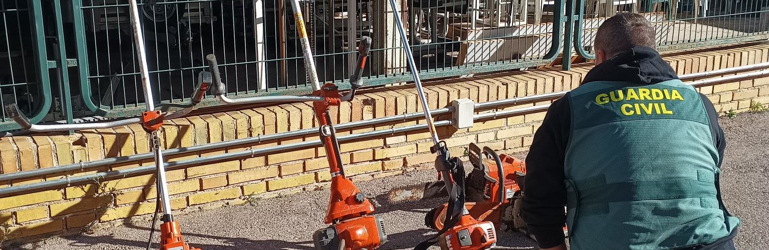 La Guardia Civil detiene a dos hombres por varios robos y daños en Alcalá de Xivert