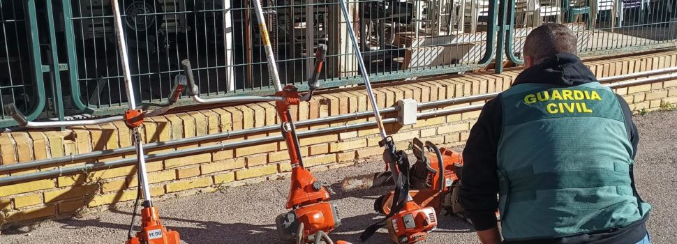 La Guardia Civil detiene a dos hombres por varios robos y daños en Alcalá de Xivert