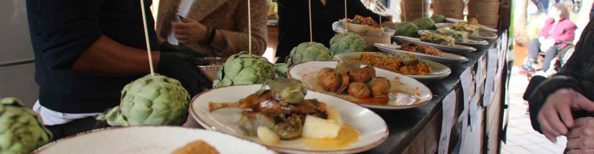 Segunda jornada en Benicarló del Mercado Gastronómico tras el gran éxito de ayer sábado