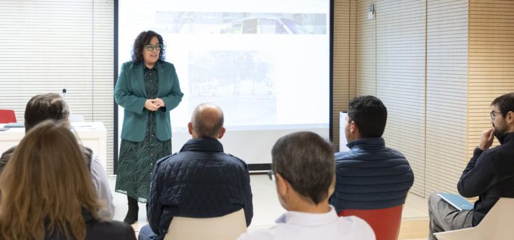 La Diputació de Castelló amplia el servei de Bibliobús per a acostar la lectura als veïns dels 91 municipis de menys de 1.000 habitants de la província