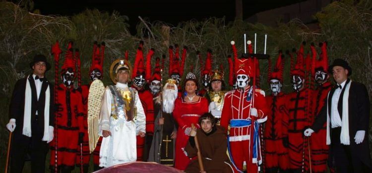Un grup de joves recupera la tradicional ‘Funció de Sant Antoni’ de Canet lo Roig