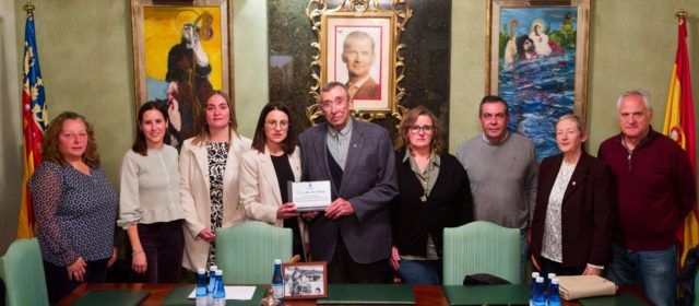 Benassal ret un emotiu homenatge a Julio Tena Miralles, el seu Jutge de Pau durant 16 anys
