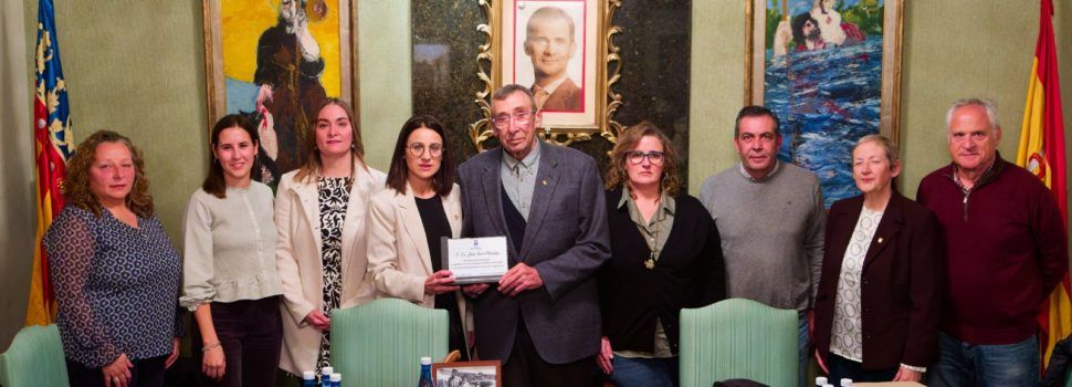 Benassal ret un emotiu homenatge a Julio Tena Miralles, el seu Jutge de Pau durant 16 anys