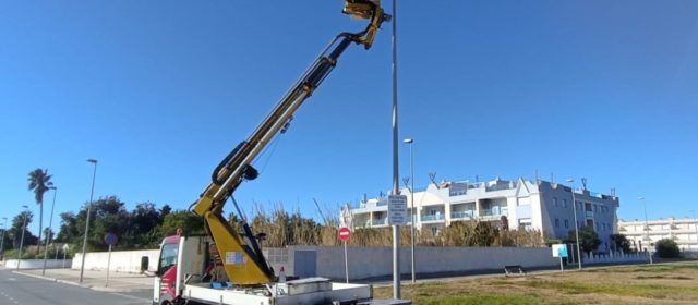 L’Ajuntament d’Amposta inicia el canvi d’enllumenat a la urbanització Eucaliptus
