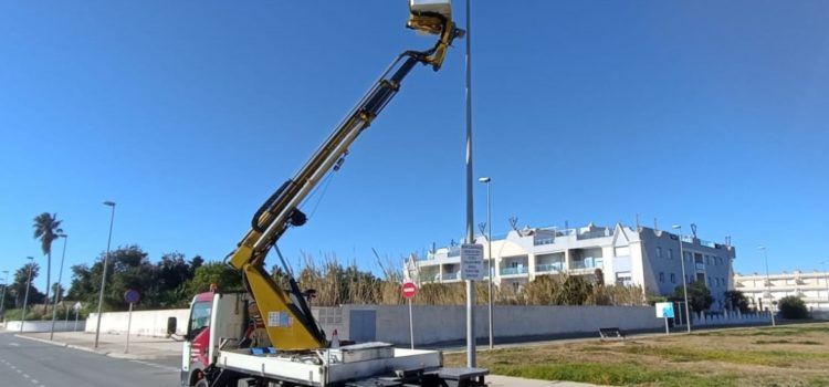 L’Ajuntament d’Amposta inicia el canvi d’enllumenat a la urbanització Eucaliptus