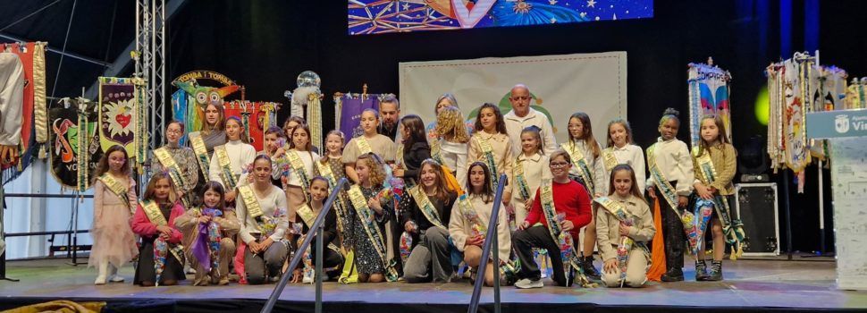 Vídeo i fotos de la imposició de bandes a reines i reis infantils de comparses