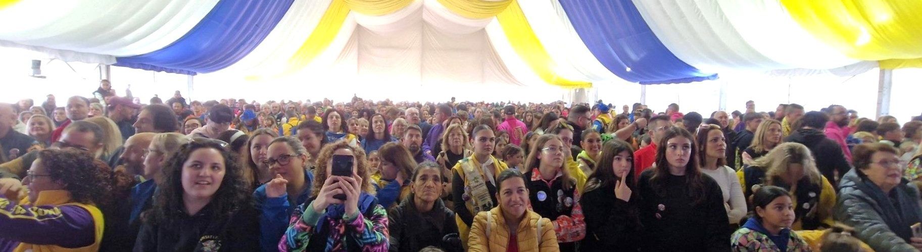 Primer pletòric diumenge de Carnaval