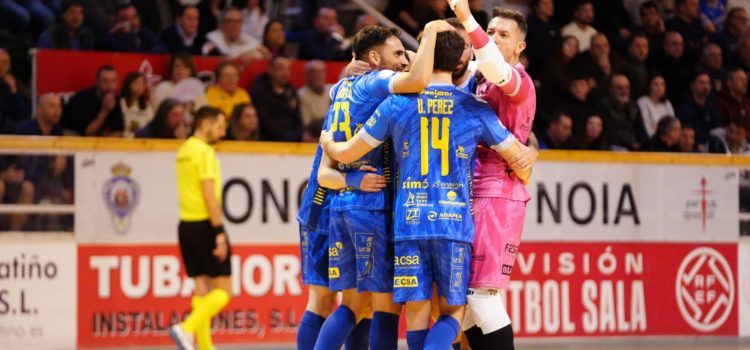 El Servigroup Peñíscola FS sigue segundo tras una trabajada victoria en Noia (2-5)