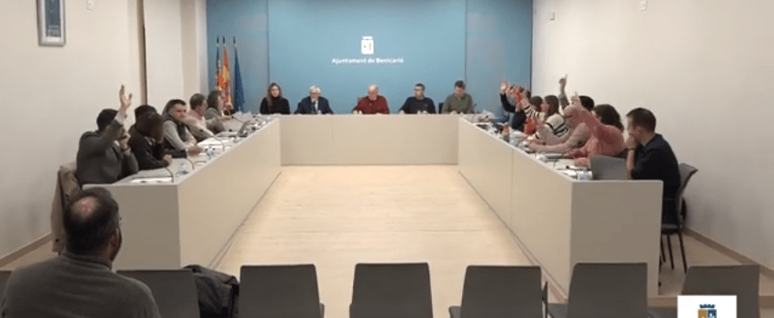 ERPV-Podem-EUPV Benicarló: “L’equip de govern ignora al seu propi regidor d’Educació”