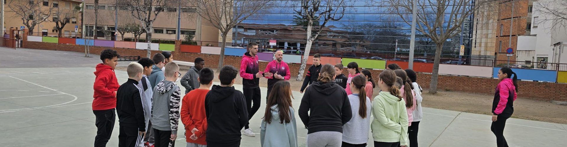 Visita del Club Basket Vinaròs al CEIP Assumpció