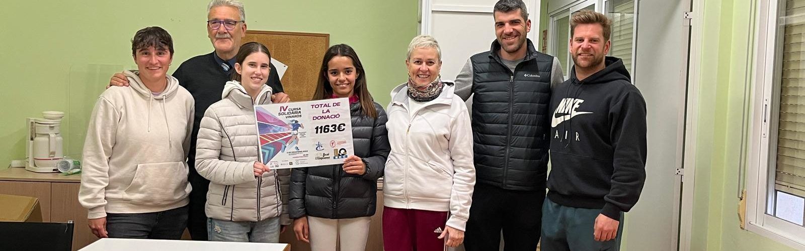 L’AECC de Vinaròs rep els 1.163 euros recaptats en la IV Cursa Solidària