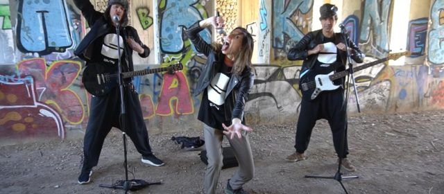 Spunky Clappers i els problemes de vivenda, en el seu quart videoclip