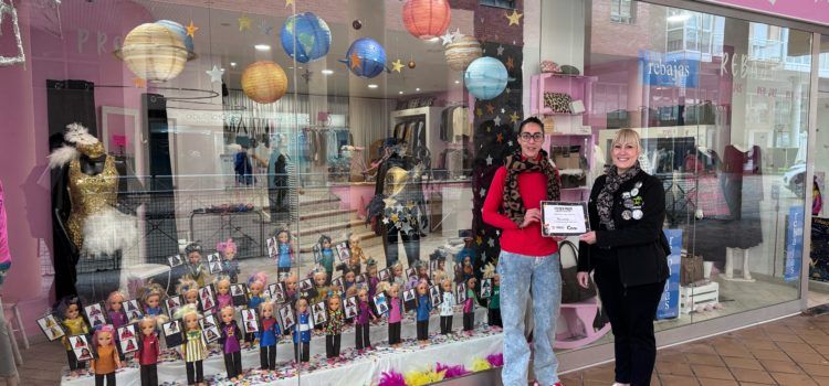 Princess, Patchlupe Merceria i Viatges Maestrazgo guanyen els premis del V Concurs d’Aparadors del Carnaval 2025