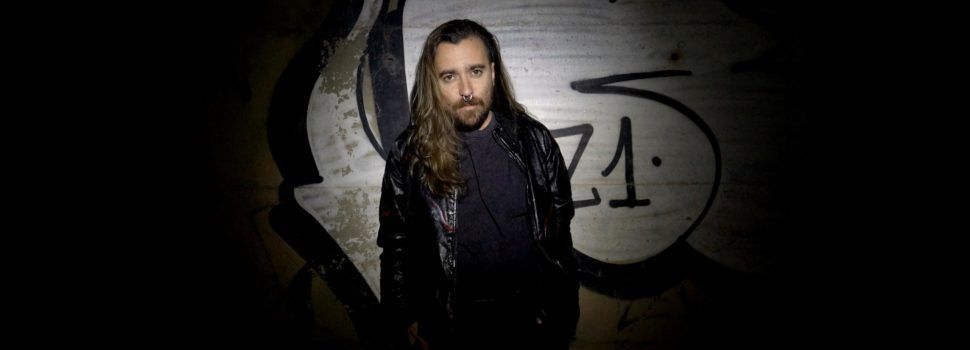 Jean Val comença una nova etapa musical amb el videoclip «Perroni»