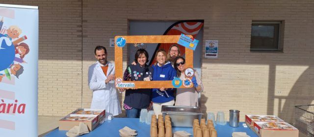 Xocolatada solidària al Manuel Foguet a favor de la investigació del càncer infantil