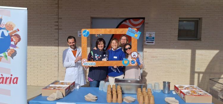 Xocolatada solidària al Manuel Foguet a favor de la investigació del càncer infantil