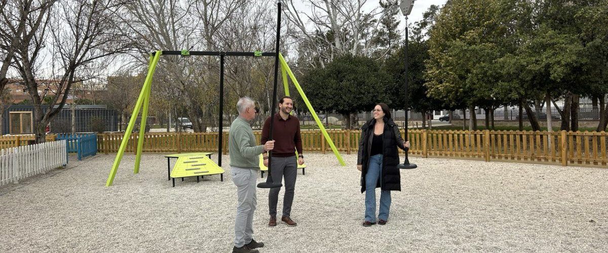 El parc dels Xiribecs d’Amposta estrena la tirolina dels pressupostos participatius