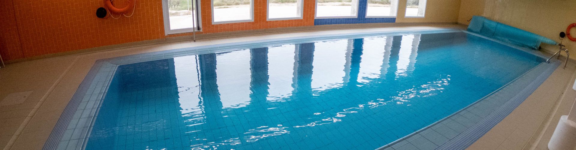 El poliesportiu de Morella amplia l’horari de la piscina coberta