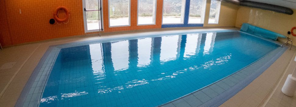 El poliesportiu de Morella amplia l’horari de la piscina coberta