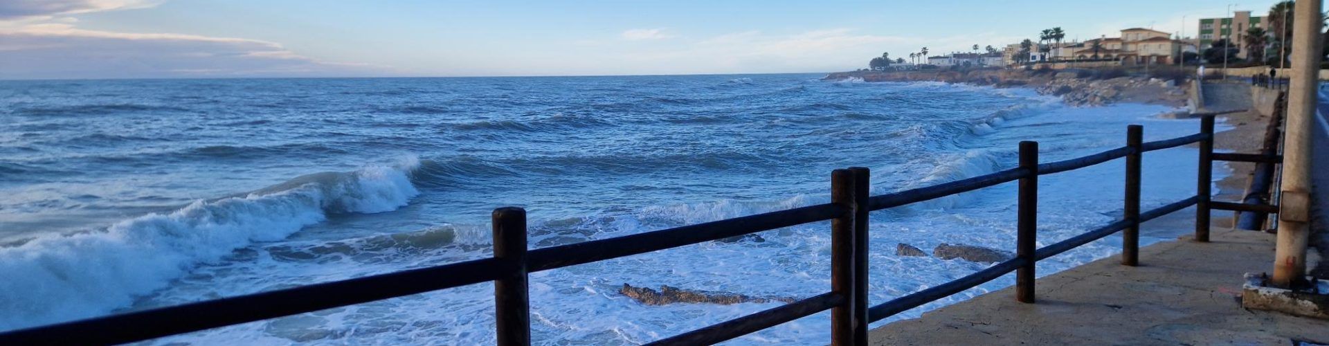 Plajta de les Salines, a la costa sud de Vinaròs