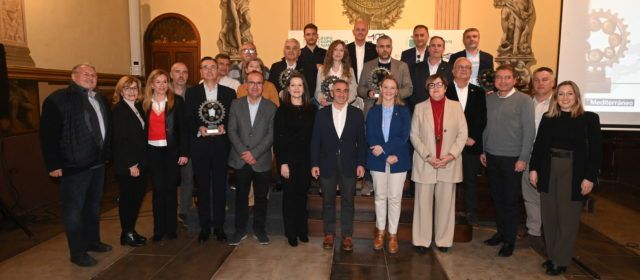 Los I Premios Agrícolas del Periódico Mediterráneo galardonan la trayectoria de Benihort