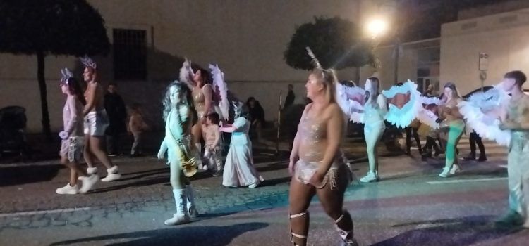 Desfilada de disfresses al Carnaval d’Alcanar