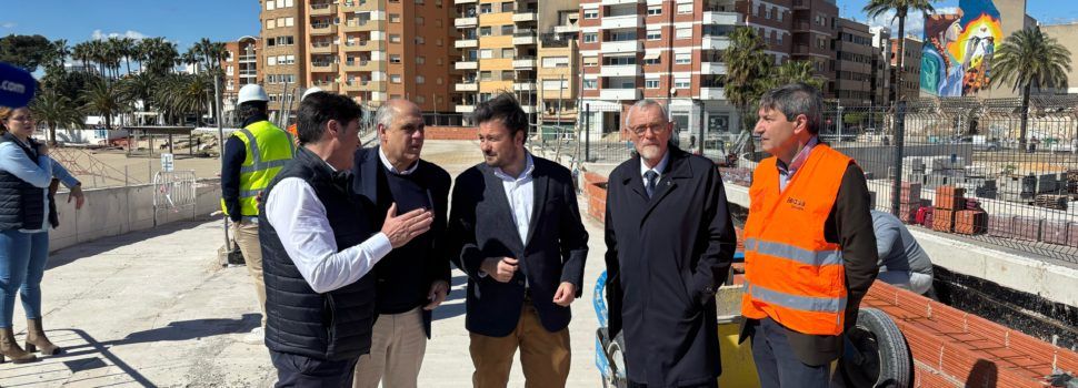 El president del PP de Benicarló, José Antonio Redorat, celebra la bona marxa de les obres del passeig marítim