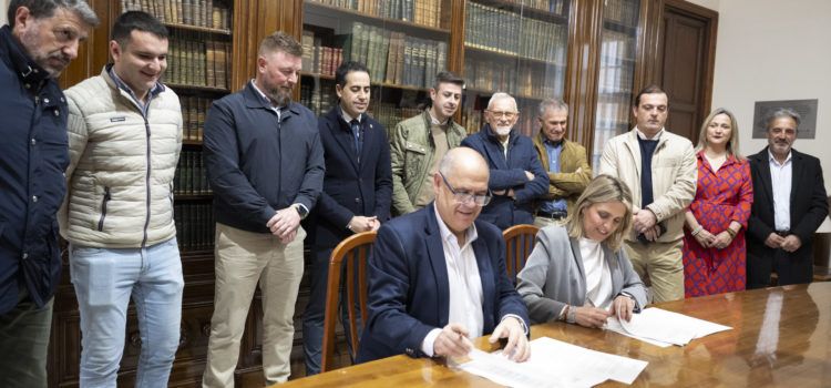 Diputació i Ajuntament invertixen 605.000 euros per als jóvens futbolistes de Benicarló amb la construcció del nou camp de futbol