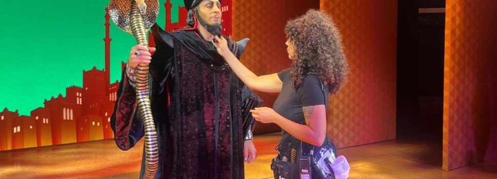 Una vinarossenca, Yasmín Ratali, pentinant i maquillant als grans musicals de Madrid