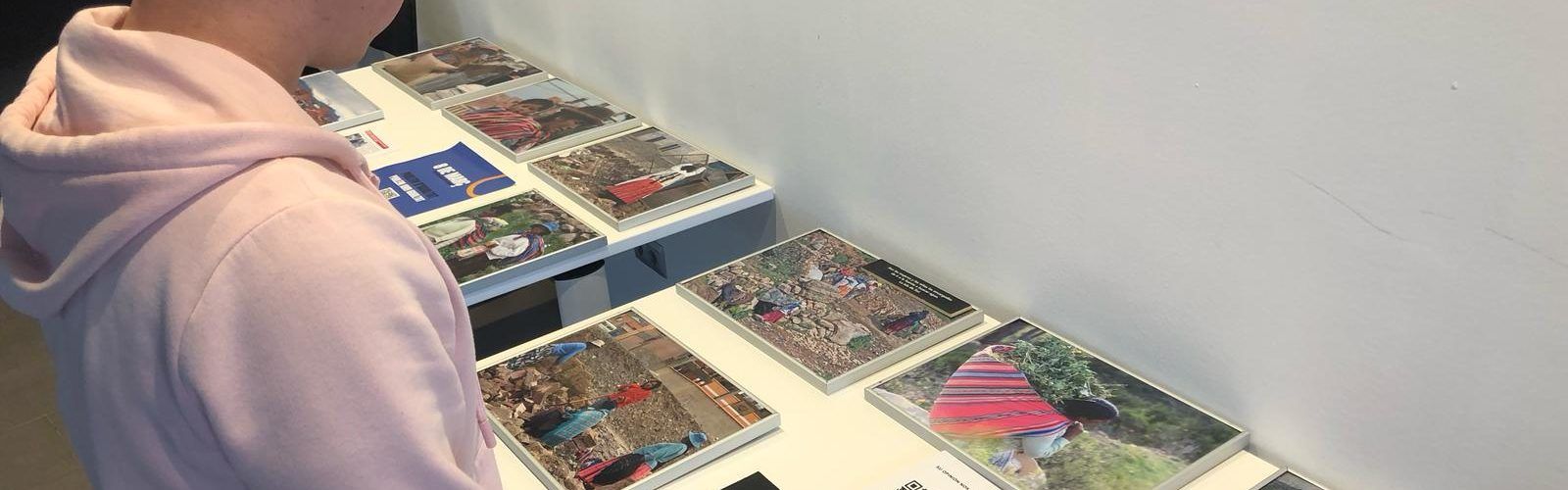 Santa Magdalena acull l’exposició fotogràfica “Bolívia: les dones sàvies”
