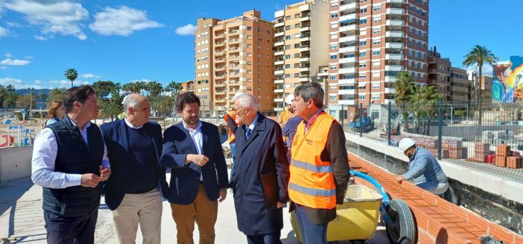 El director general de Costes visita les obres del nou passeig sobre la platja del Morrongo