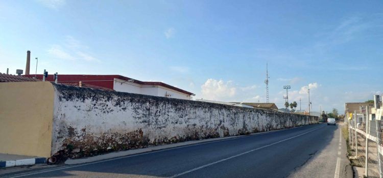 Torna a licitar-se la millora de l’accessibilitat de la vorera nord de la Brigada Municipal de Benicarló