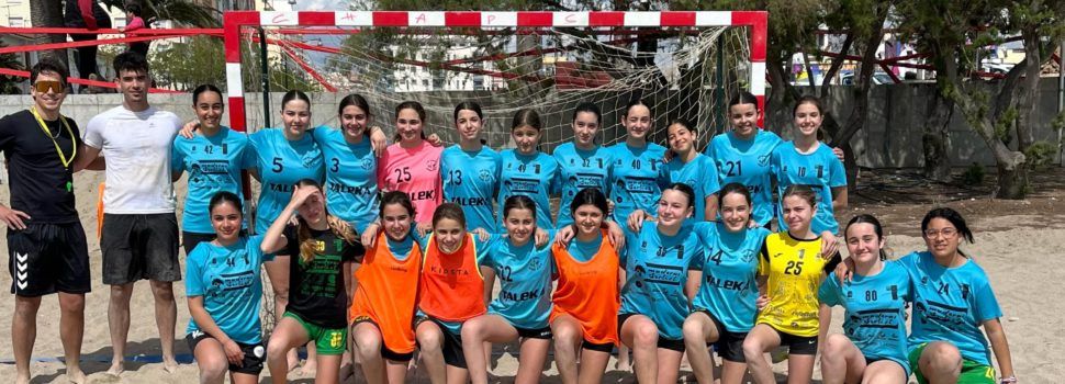 Primer entrenament  a Vinaròs d’un il•lusionant projecte d’handbol platja