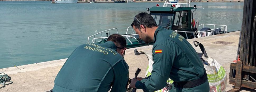 La Guardia Civil incauta 2000 metros de redes ilegales en Peñíscola 