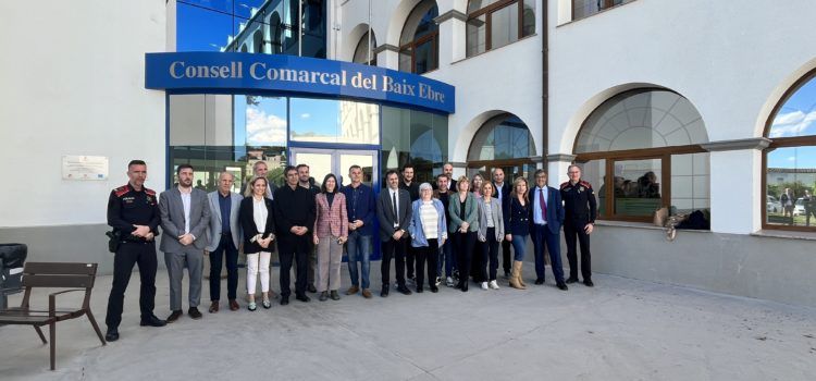 La consellera d’interior i seguretat pública pren part del Consell d’Alcaldies del Baix Ebre