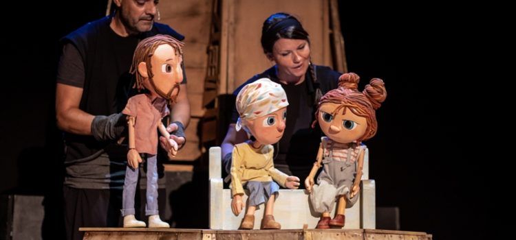 Festuc Teatre presenta a Amposta la seva obra de titelles “La Llàntia Meravellosa”