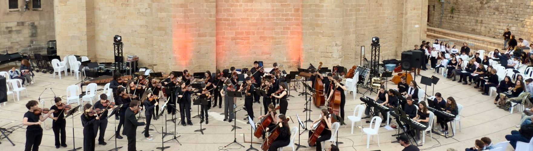 Un concert reuneix més de 200 joves músics pels 50 anys de l’Escola i Conservatori de Música de la Diputació a Tortosa