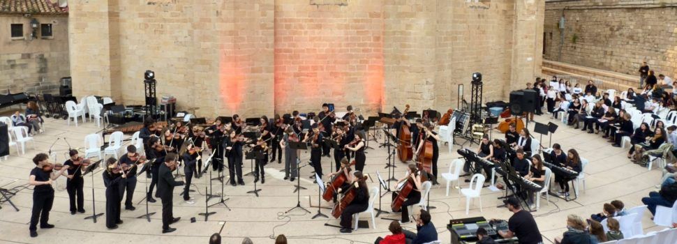 Un concert reuneix més de 200 joves músics pels 50 anys de l’Escola i Conservatori de Música de la Diputació a Tortosa