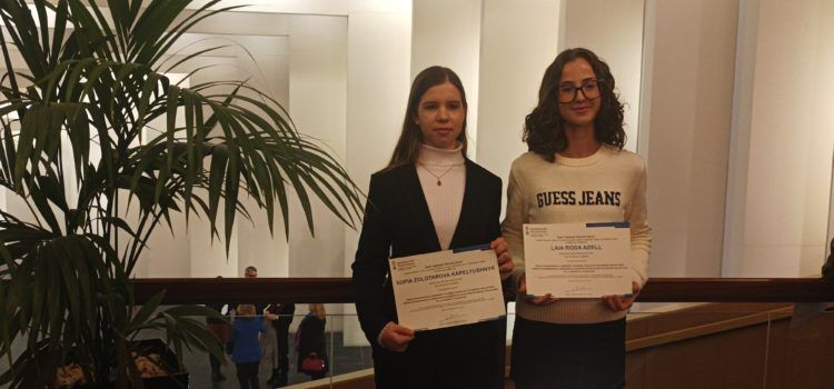 La Conselleria d’Educació premia tres alumnes del Leopoldo Querol