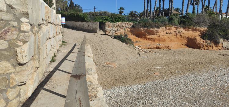 La Regidoria de Costa Nord, Costa Sud i Ermita adequa les cales i platges
